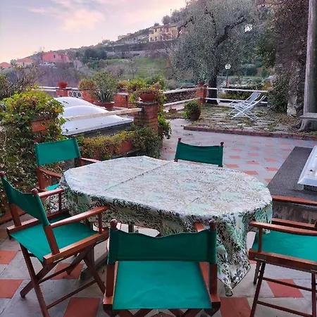 דירה Rocca Di San Michele ראפאלו